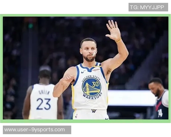 库里上半场表现抢眼13投7中斩获18分外加6助攻和2盖帽展现全面能力